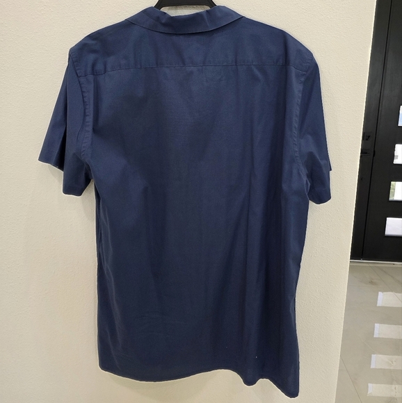 EXPRESS Men's Blue Short Sleeve Button Down - Picture 4 of 4